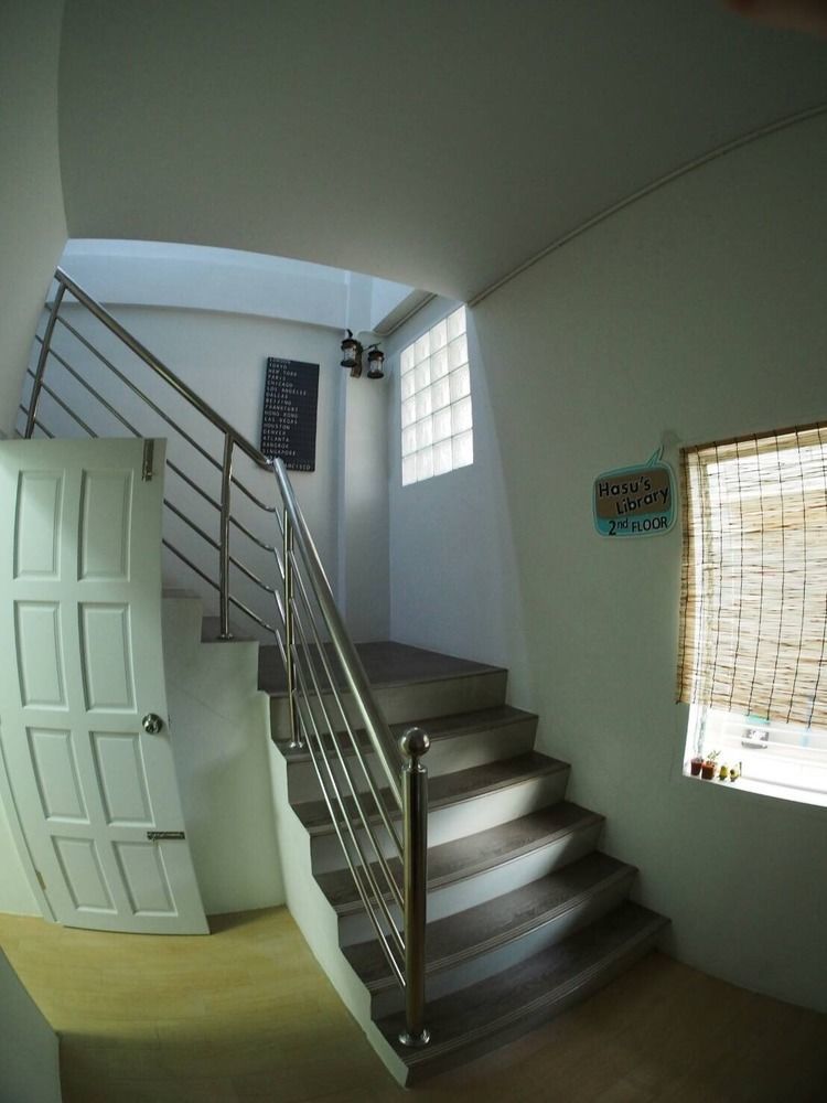 Hasu Guesthouse Hat Yai Exterior photo